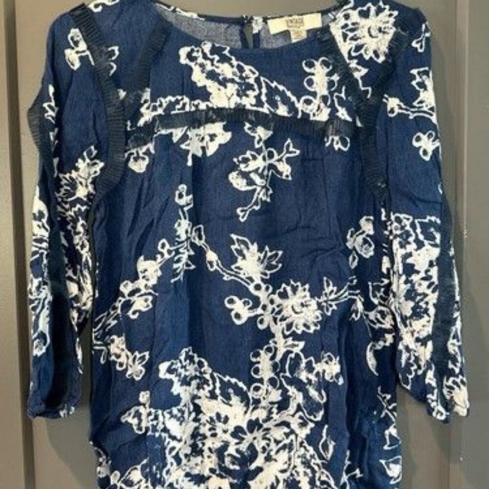 Vintage America Medium Top Shirt Blouse Boho Floral Blue Crinkled Fringe